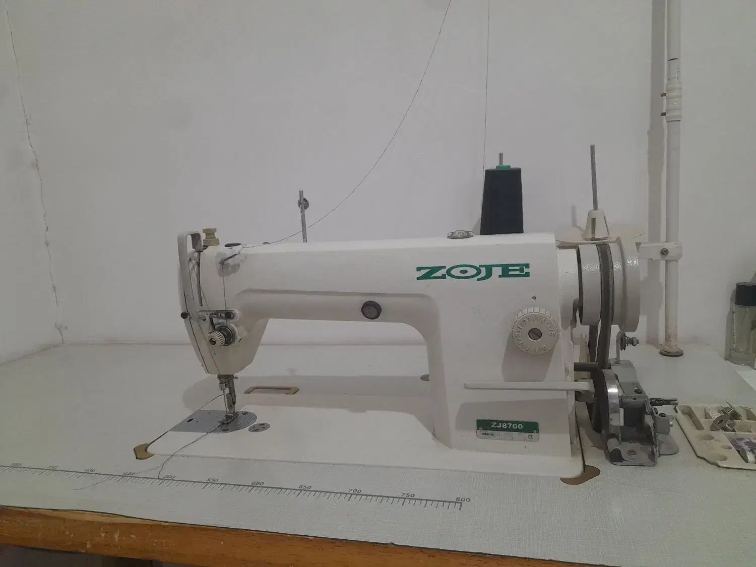 چرخ خیاطی|چرخ خیاطی و ریسندگی|رباط‌کریم, رباط‌کریم|دیوار