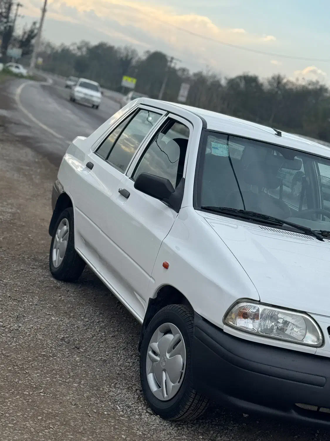 ۱۳۱ مدل۹۸ بدون رنگ و ضربه|خودرو سواری و وانت|رشت, منظریه|دیوار