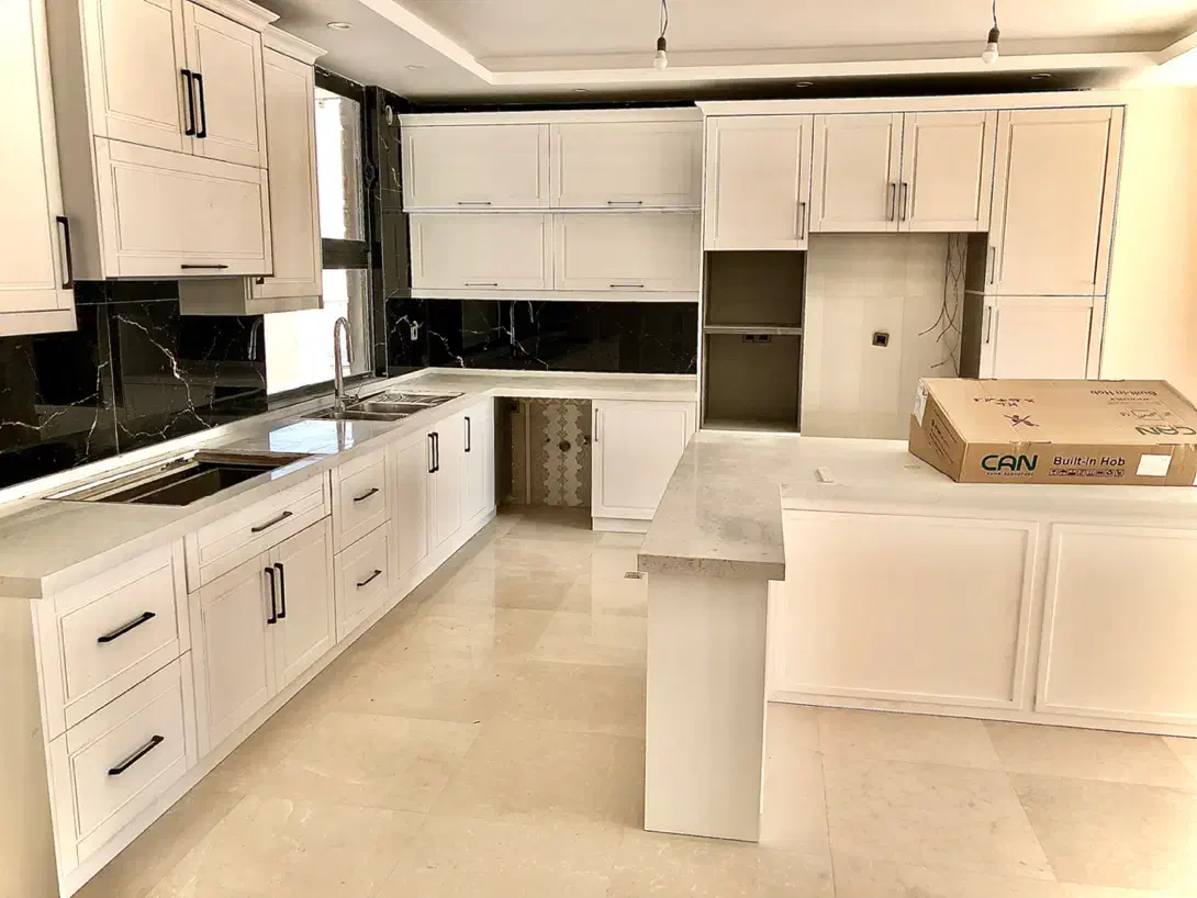 قبا/۱۳۵متر/۳خواب/کلید نخورده