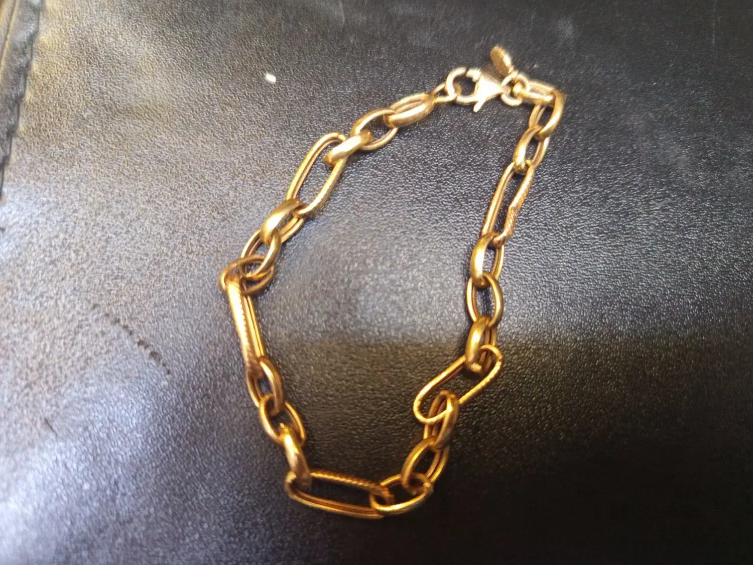 طلا|جواهرات|شیروان (خراسان), |دیوار