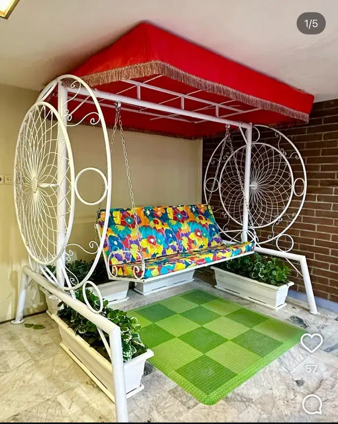 مبلمان و تاب باغی کاملا نو بدون یکبار استفاده|مبلمان خانگی و میز عسلی|یزد, |دیوار