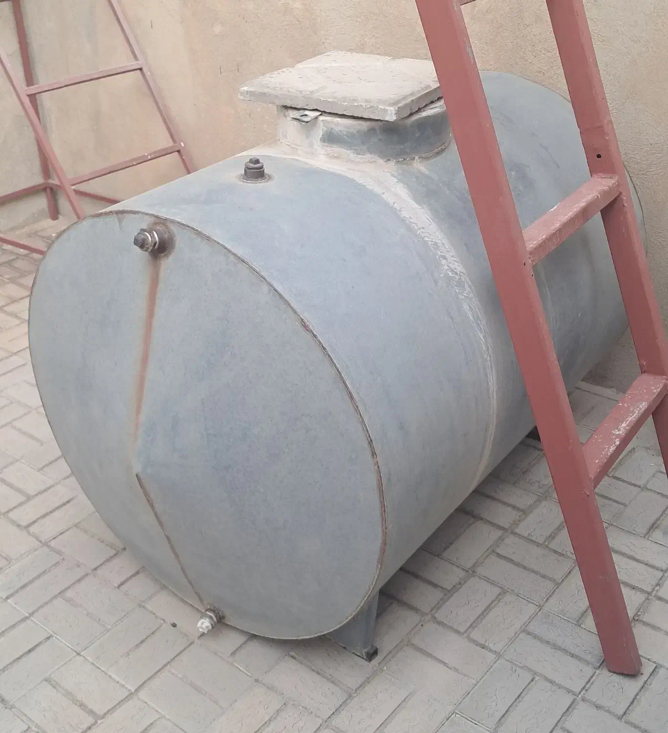 تانکر آب|مصالح و تجهیزات ساختمان|ایوان, |دیوار