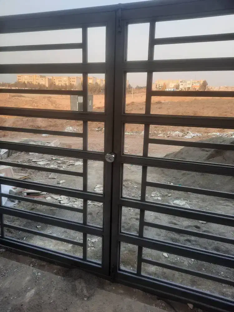 نگهبان بازنشسته در مجتمع در حال ساخت|استخدام سرایداری و نظافت|هشتگرد, فاز ۳ مهستان|دیوار