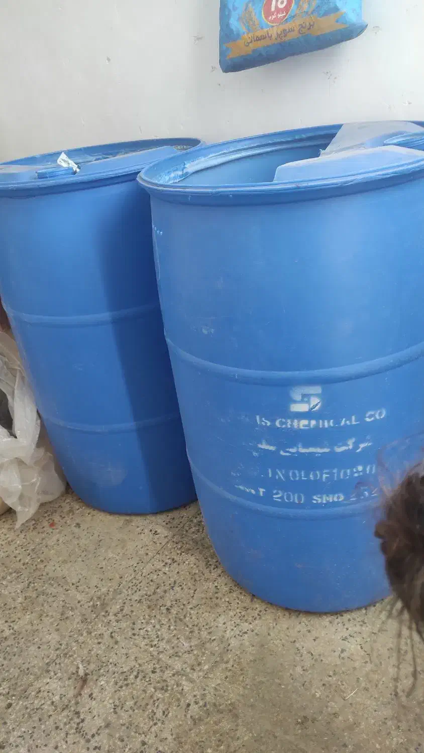 بکشه ۲۲۰ لیتری|ظروف نگهدارنده، پلاستیکی، یک‌بارمصرف|ساوه, |دیوار