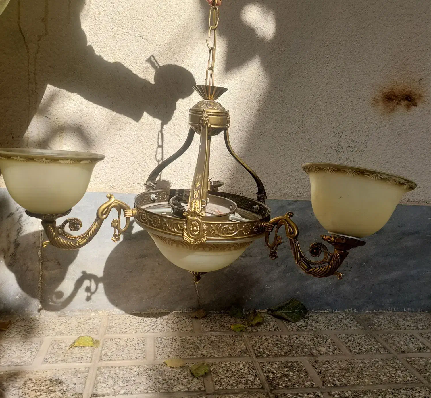 لوستر برنجی|لوستر و چراغ آویز|چهارباغ, |دیوار