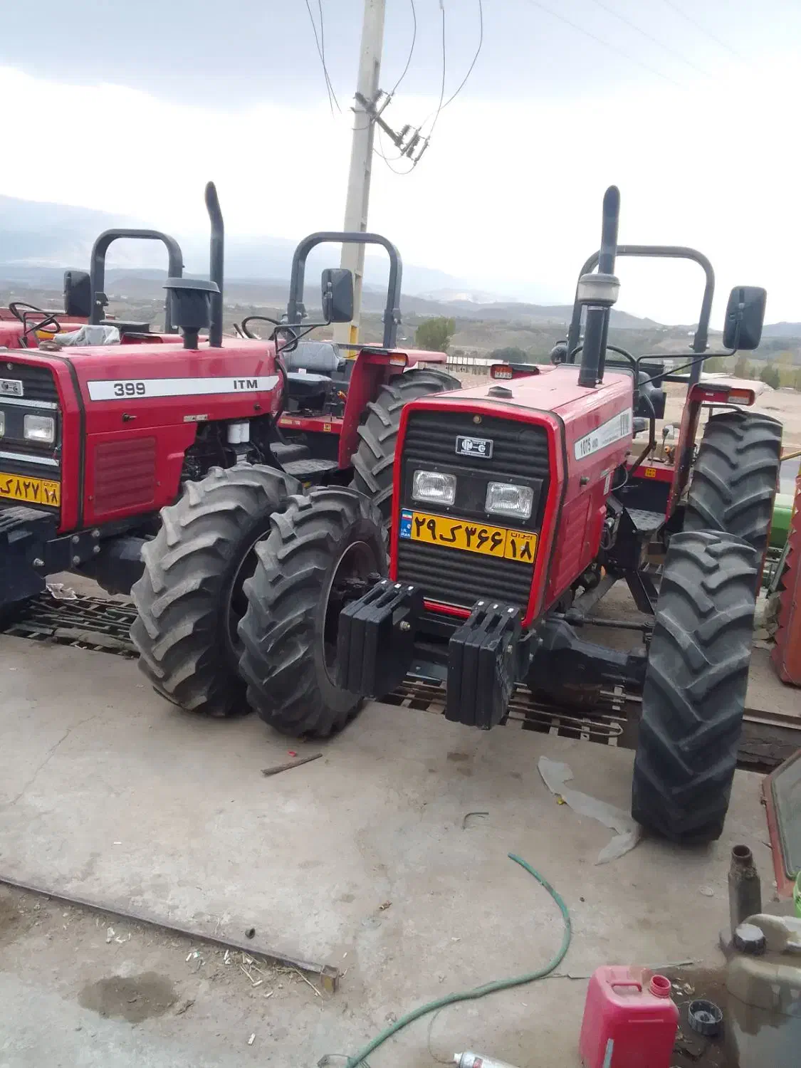 تراکتور ۳۹۹ مدل ۱۳۹۸پمپ کوچک تراکتور ۱۰۷۵ مدل۱۴۰۳|خودرو سنگین|اهر, |دیوار
