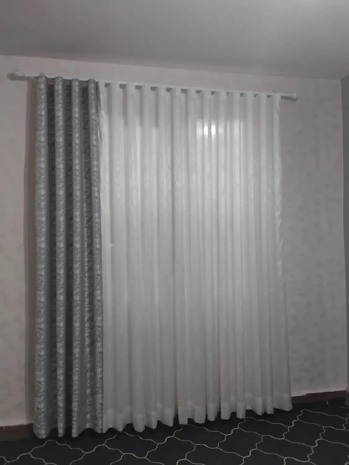 دوخت و نصب پرده پذیرفته میشود|پرده، رانر، رومیزی|لشت نشا, |دیوار