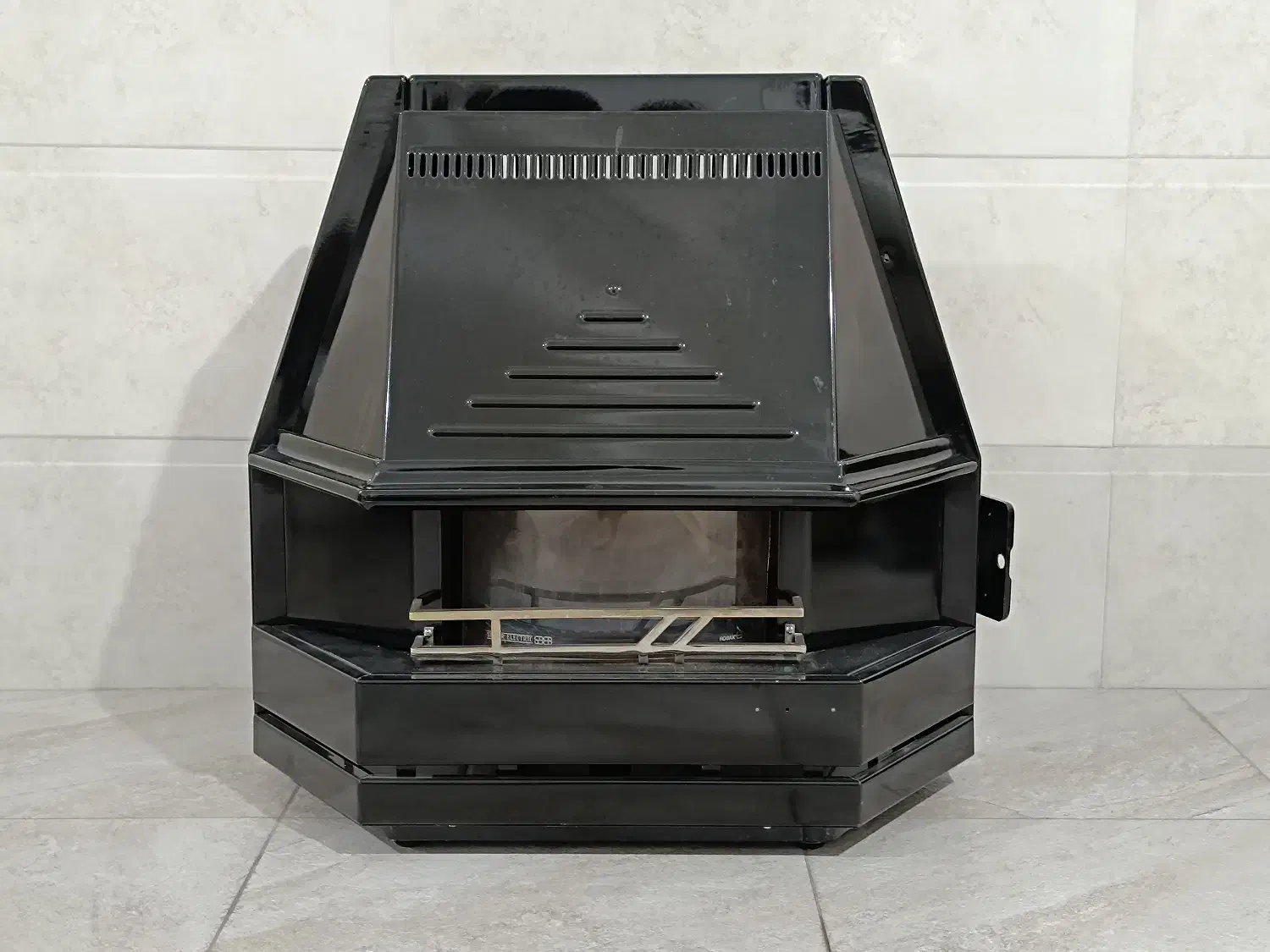 بخاری وموکت درحدنو|بخاری، هیتر، شومینه|سقز, |دیوار