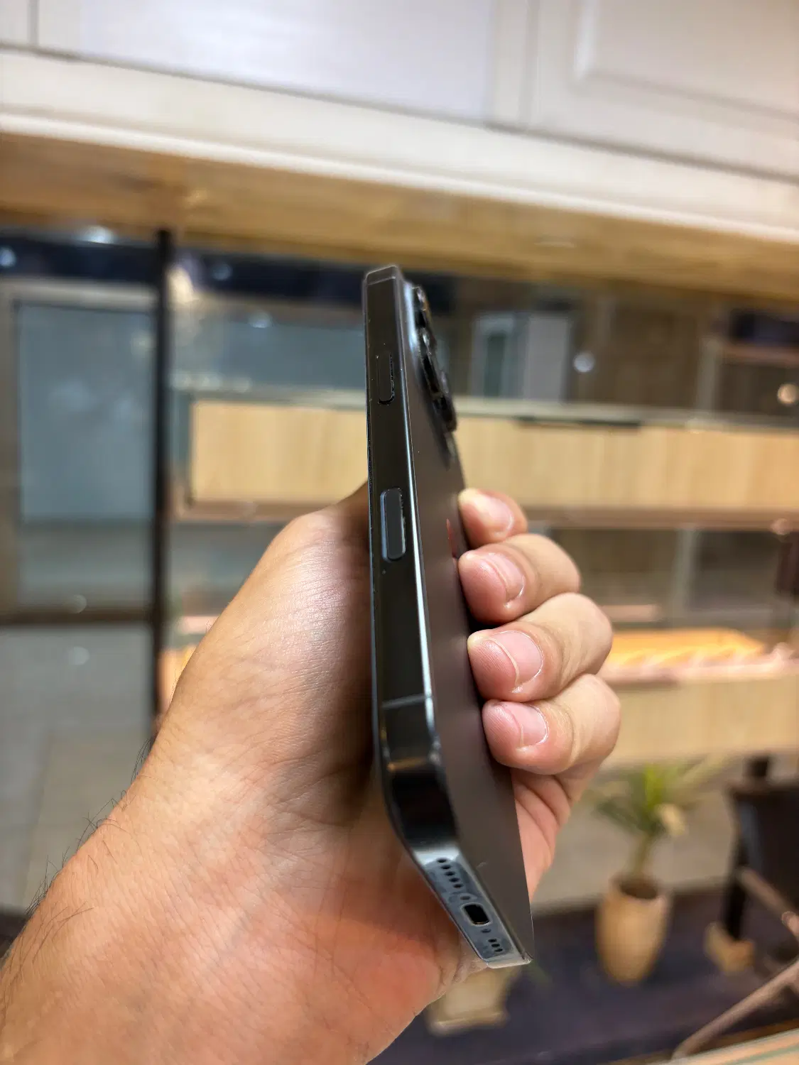 اپل iPhone 16 pro / با رجیستر و گارانتی|موبایل|تهران, گیشا|دیوار