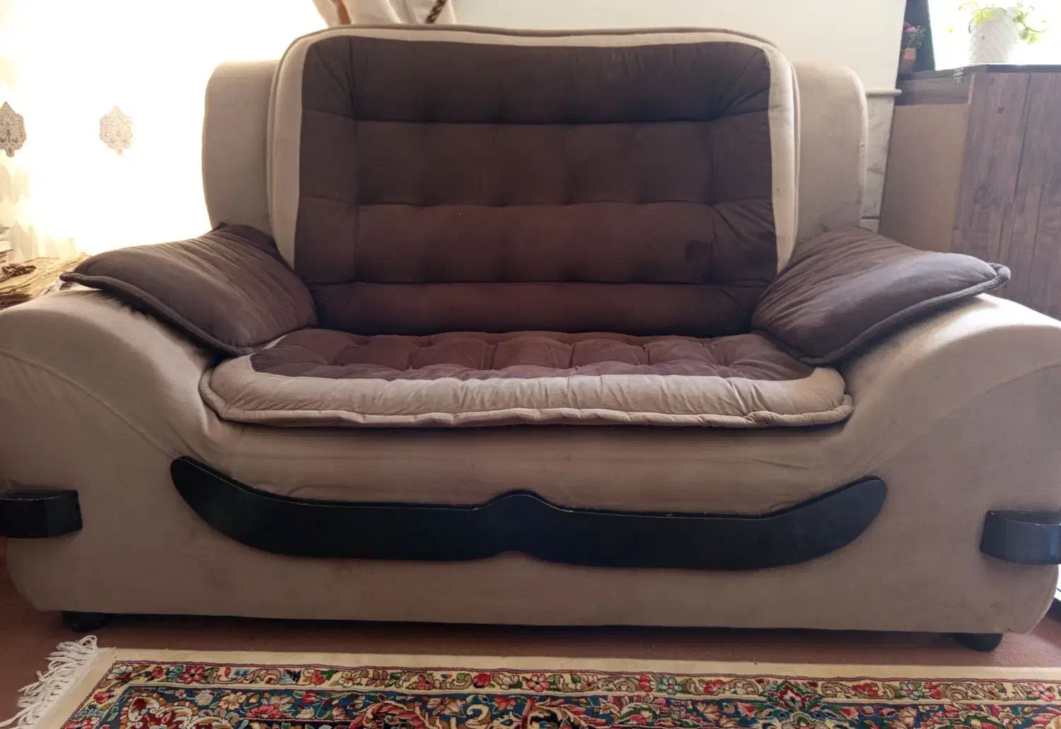 یک دست مبل ۷نفره تمیز و بدون عیب|مبلمان خانگی و میز عسلی|رفسنجان, |دیوار