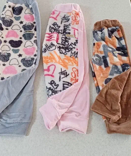 پاییزه|لباس|گناباد, |دیوار