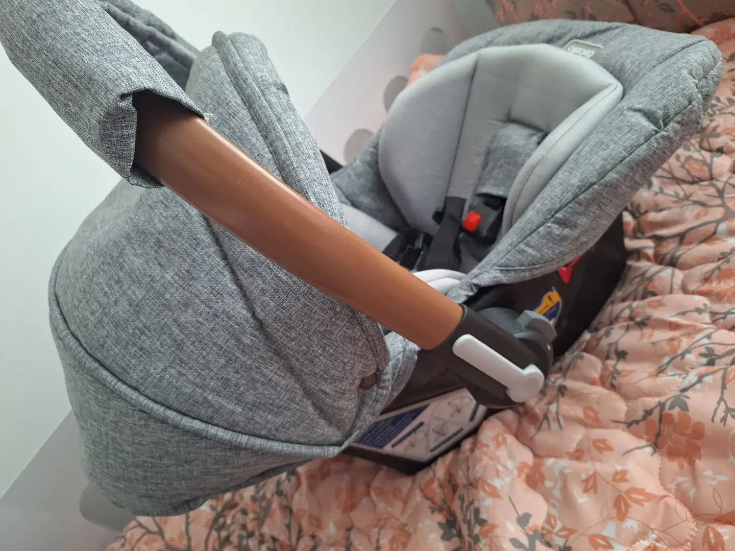 لوازم کودک|کالسکه و لوازم جانبی|رویان, |دیوار