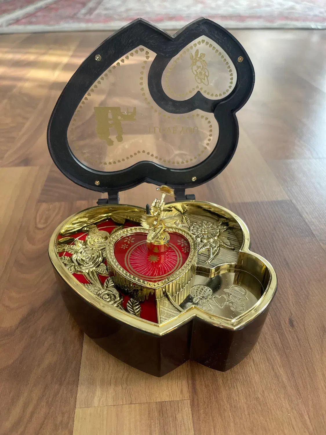 جعبه موزیکال|صنایع دستی و سایر لوازم تزئینی|اردبیل, |دیوار