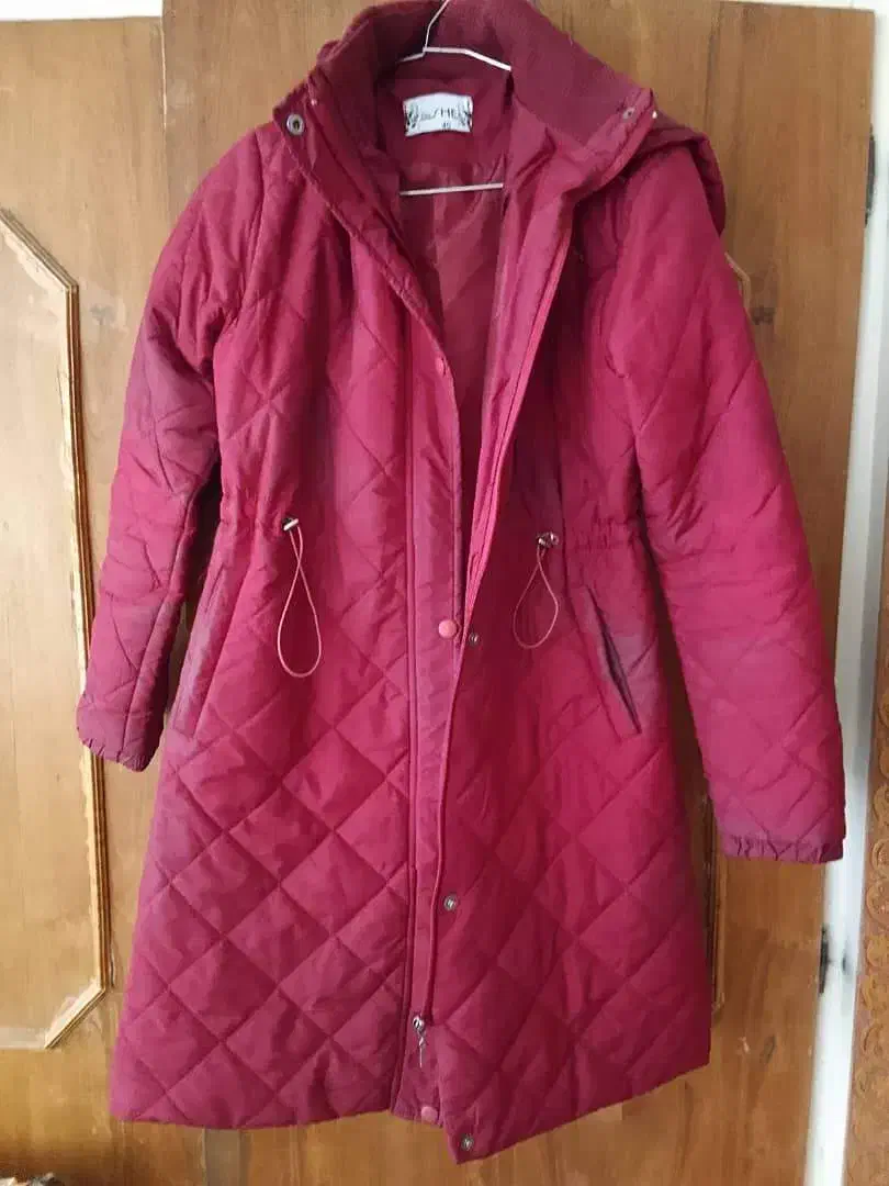 پالتو کلاهدار زنانه زرشکی ترک|لباس|اراک, |دیوار