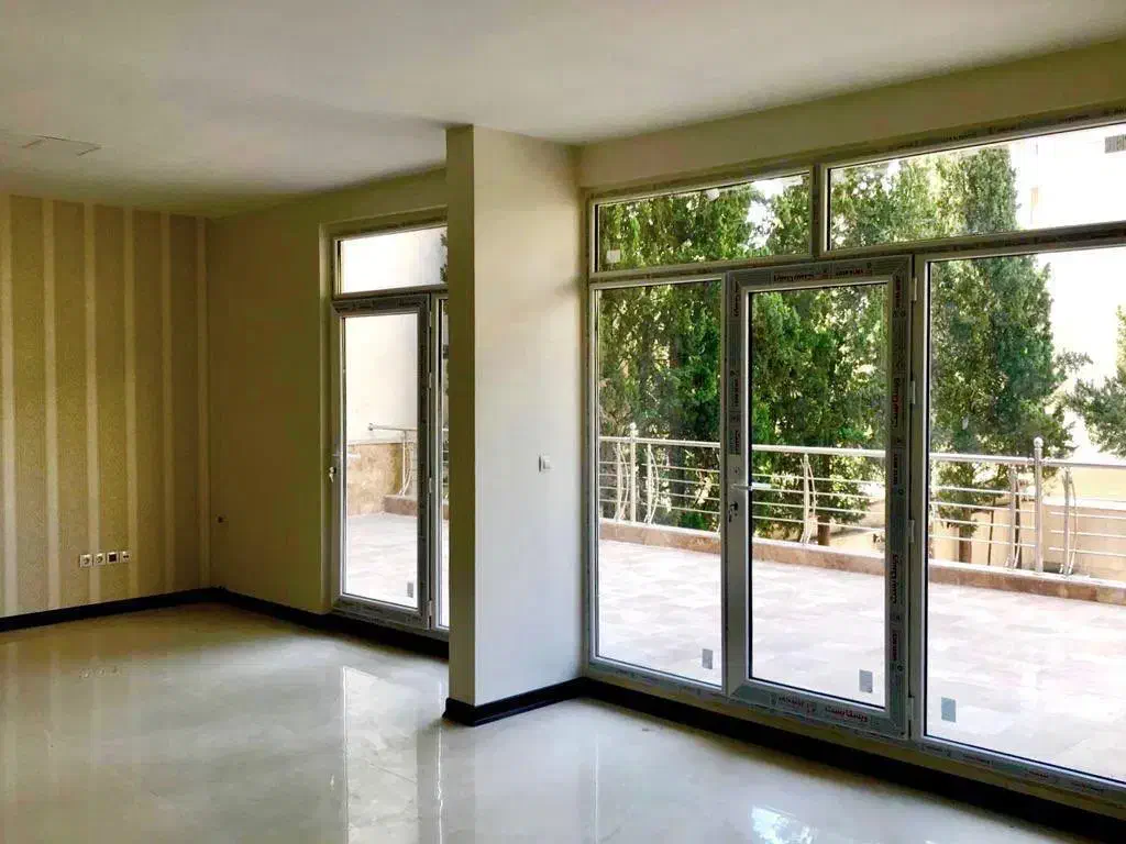 ۹۵۰ متر مستغلات اداری ممتاز در ۳ طبقه مستقل