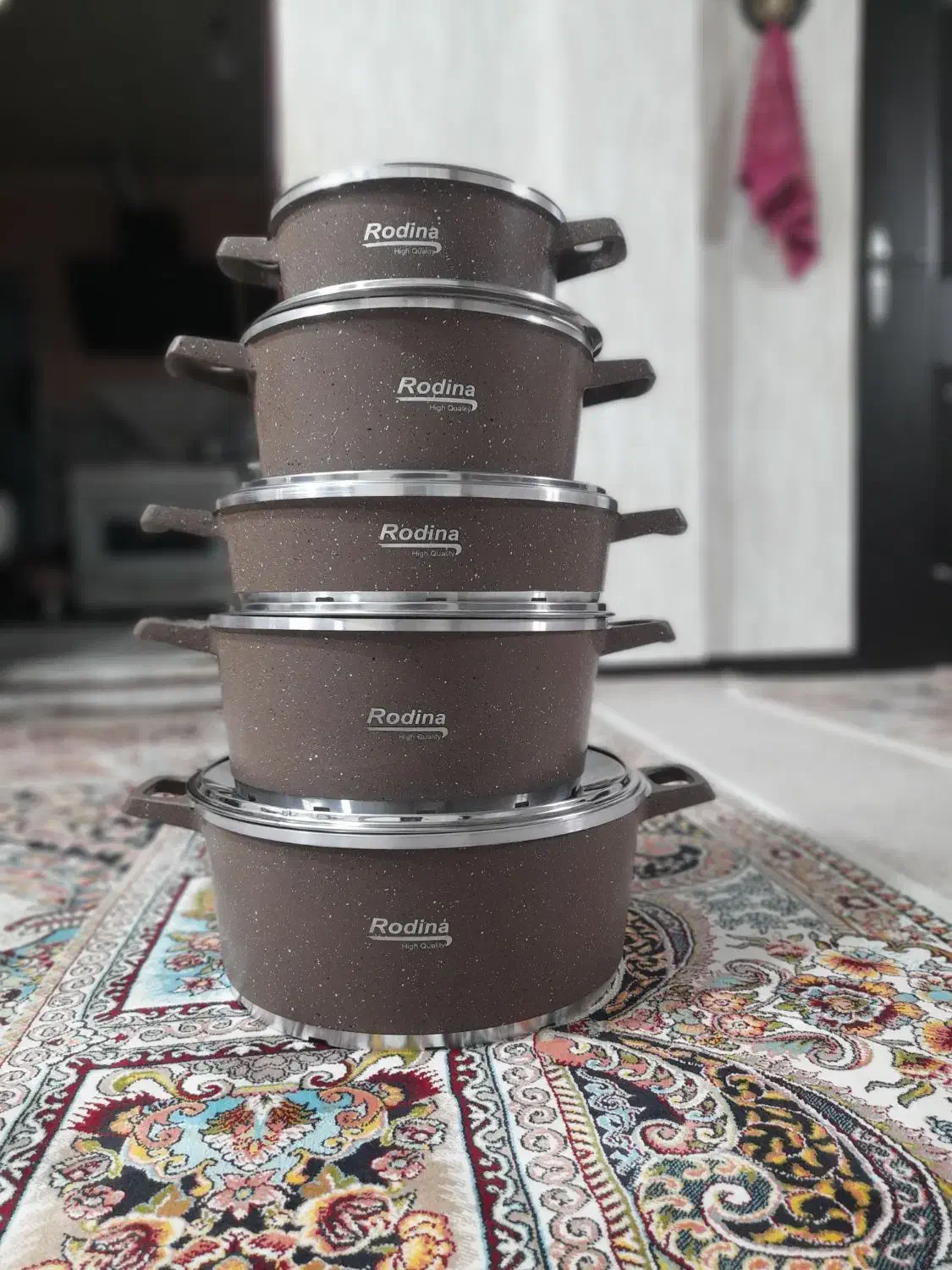 سرویس قابلمه ده پارچه|ظروف پخت‌وپز|بابل, |دیوار