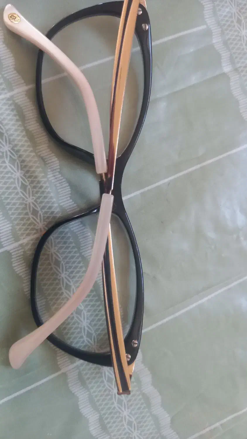 فرم عینک|زیورآلات و اکسسوری|رفسنجان, |دیوار