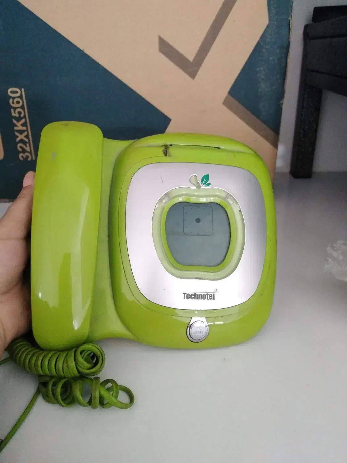 تلفن رومیزی|تلفن رومیزی|گالیکش, |دیوار