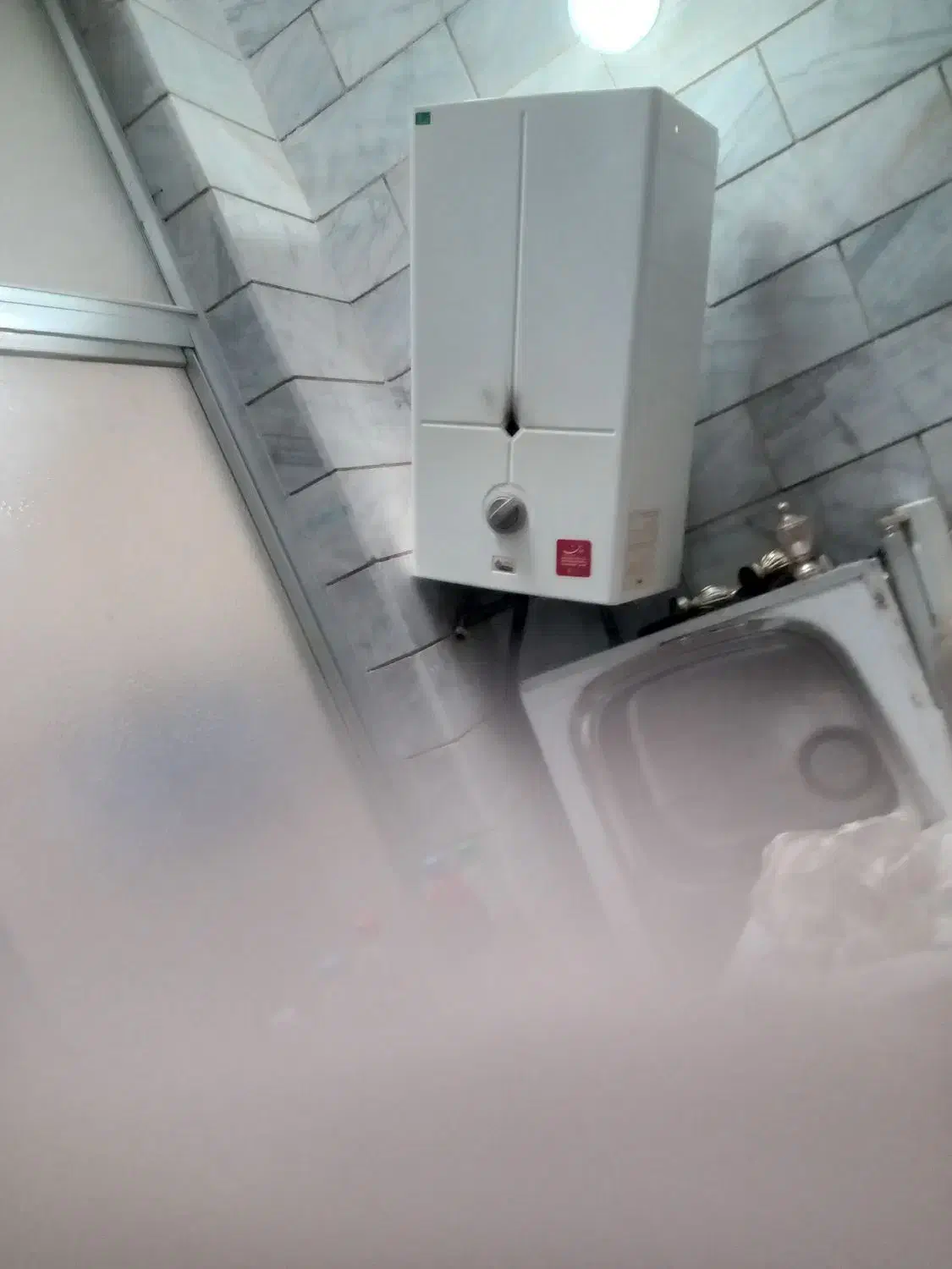 آبگرمکن دیواری بوتان|آبگرمکن، پکیج، شوفاژ|اراک, |دیوار