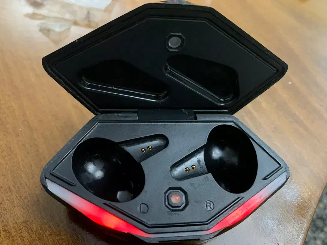 جعبه ایرپاد گیمینگ|لوازم جانبی موبایل و تبلت|تبریز, |دیوار