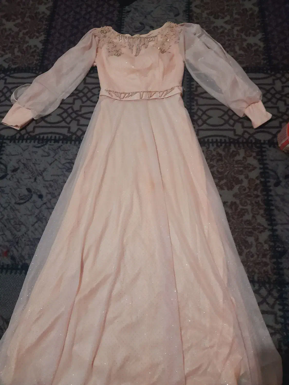 لباس مجلسی|لباس|نیمروز, |دیوار