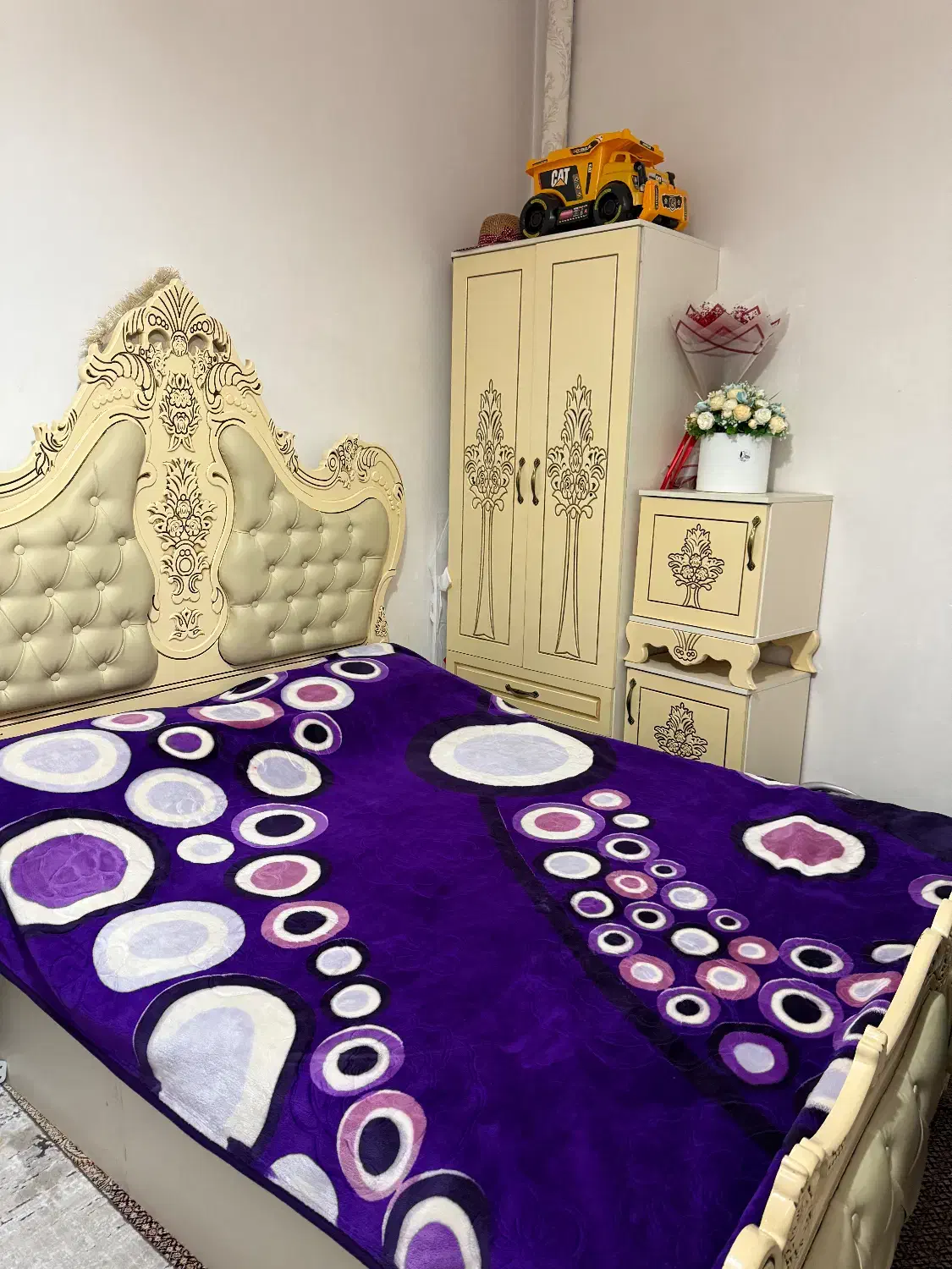 تخت خواب بزرگسال|تخت و سرویس خواب|قره ضیاالدین, |دیوار