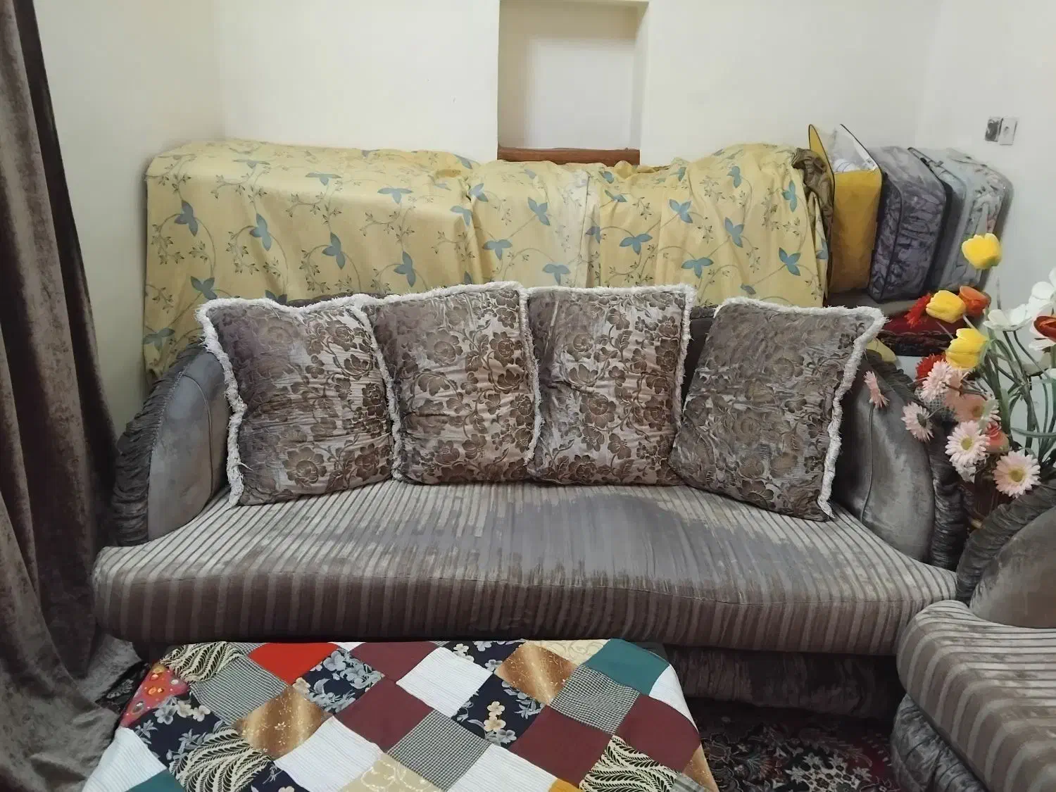 مبل تمیز و نرم. راحتی|مبلمان خانگی و میز عسلی|تربت جام, شاد|دیوار