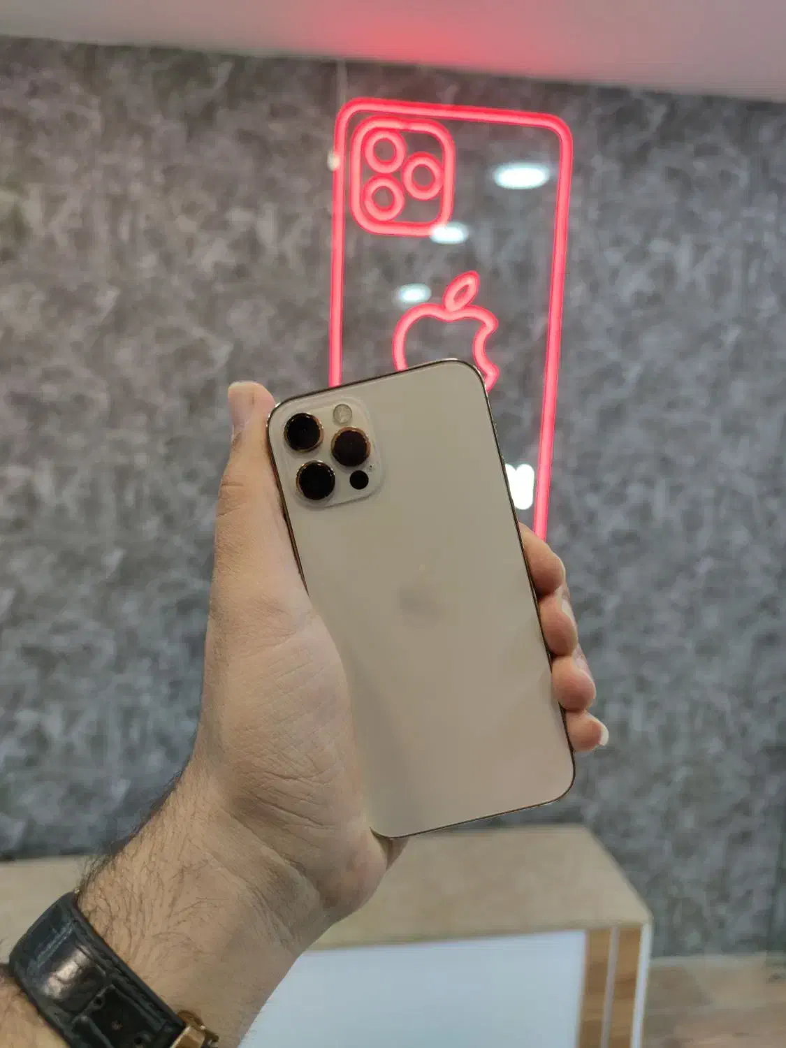 iphone 12 pro نقد و اقساط|موبایل|قم, عربستان|دیوار