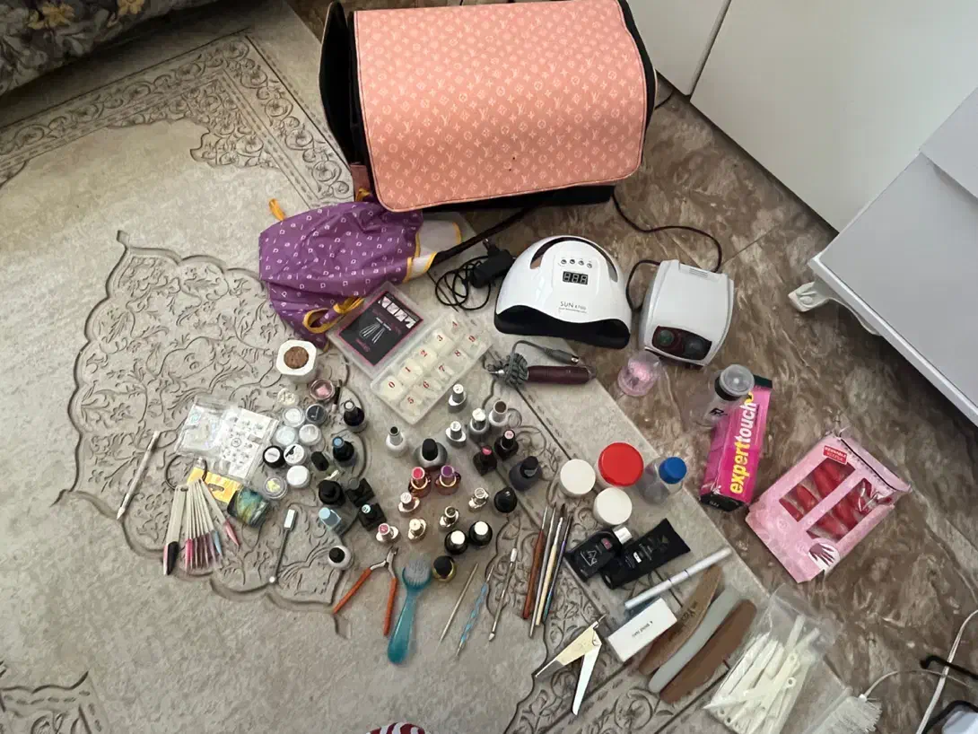 وسایل کاشت ناخن|آرایشی، بهداشتی، درمانی|تبریز, |دیوار