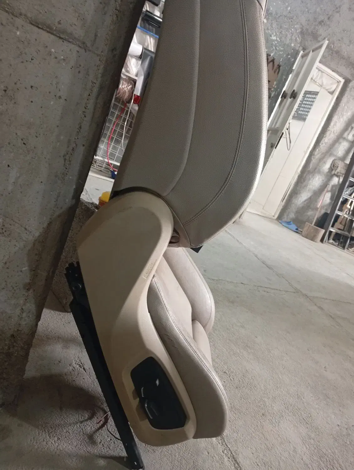 صندلی برقی|صندلی و نیمکت|بوشهر, |دیوار