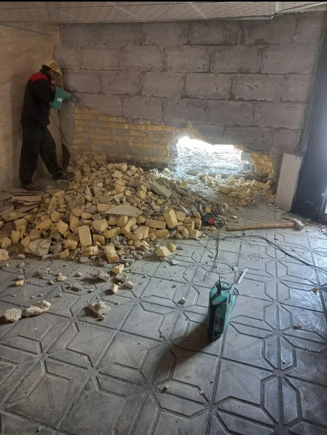 دریل تخریب وچرخشی کشاورز|خدمات پیشه و مهارت|دهدشت, |دیوار