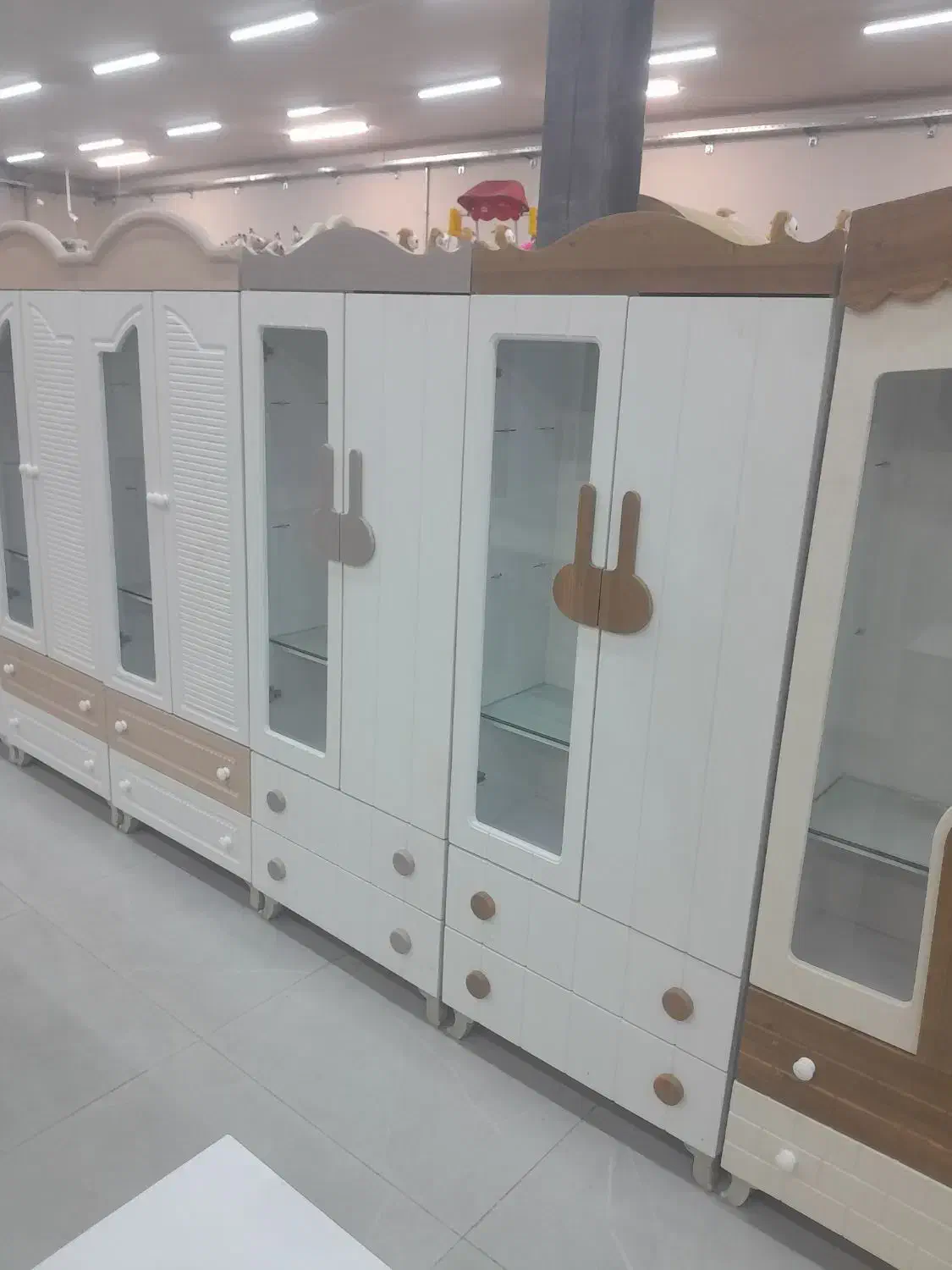 کمد نوزاد سیسمونی هدیه مادربزرگ بلوار کشاورز|اسباب و اثاث بچه|مشهد, نوید|دیوار