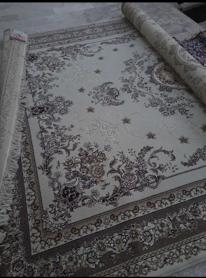 ۲ تخته فرش ۱۲ متری ۷۰۰ شانه|فرش|قم, ولیعصر|دیوار