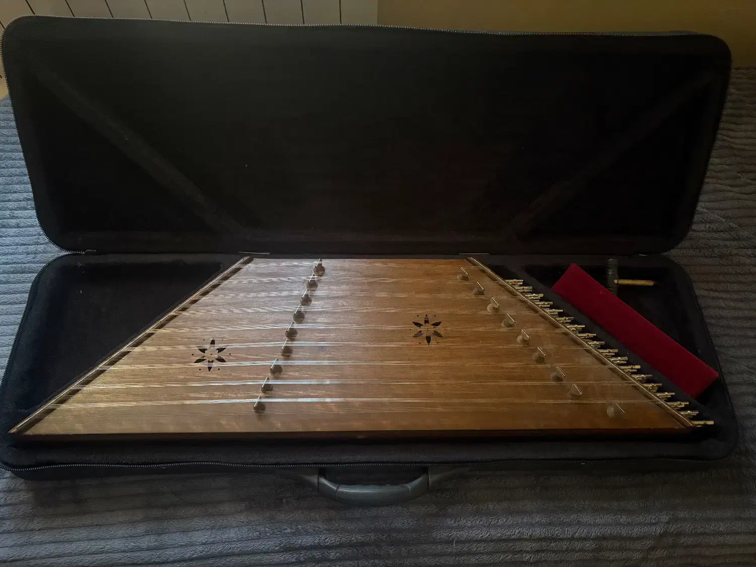 سنتور چوب گردو|سازهای سنتی|شهریار, شهریار|دیوار