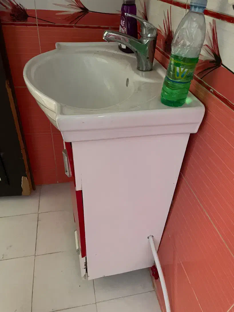 روشویی کابینت دست دوم سالم|لوازم سرویس بهداشتی|بندرعباس, |دیوار