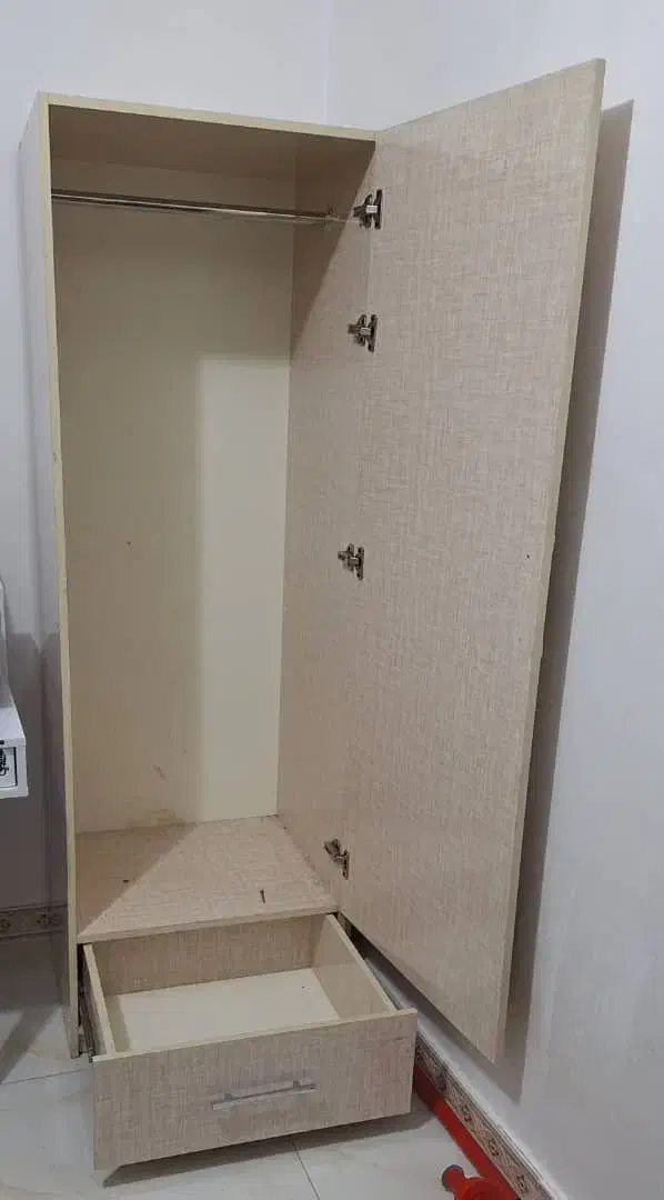 کمد لباس ایستاده جنس های گلاس|جاکفشی، کمد، دراور|رشت, آزادگان|دیوار