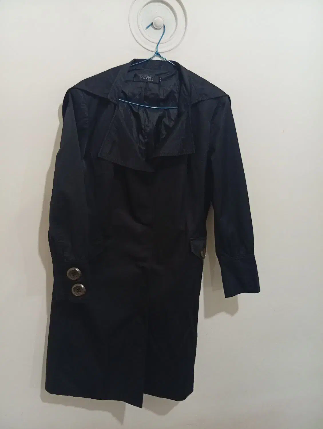 دوتا بارانی  شیک سایز ۴۴ تا ۴۸ هر دوتا فقط ۶۰۰|لباس|کرمانشاه, |دیوار