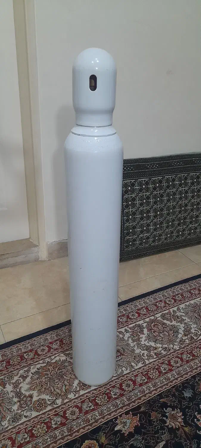 کپسول اکسیژن ۱۰ لیتری|پزشکی|ری, شهادت|دیوار