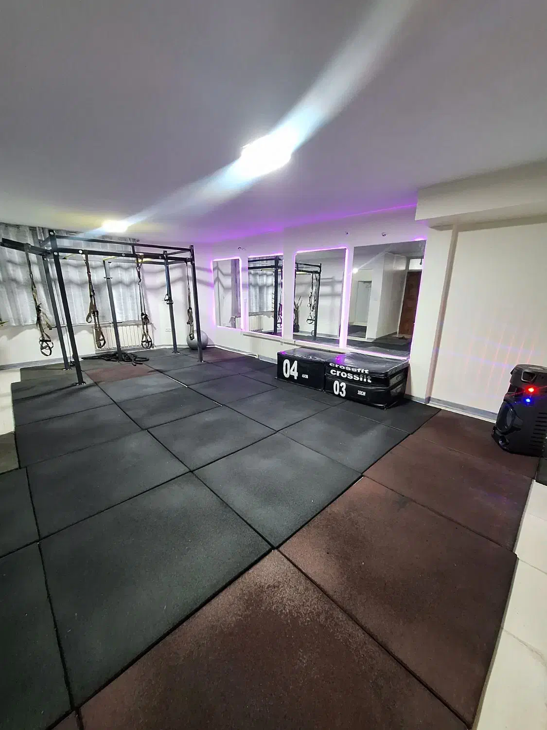 اجاره باشگاه ویژه بانوان|اجارهٔ کوتاهمدت دفتر کار و فضای آموزشی|تهران, زیبادشت|دیوار