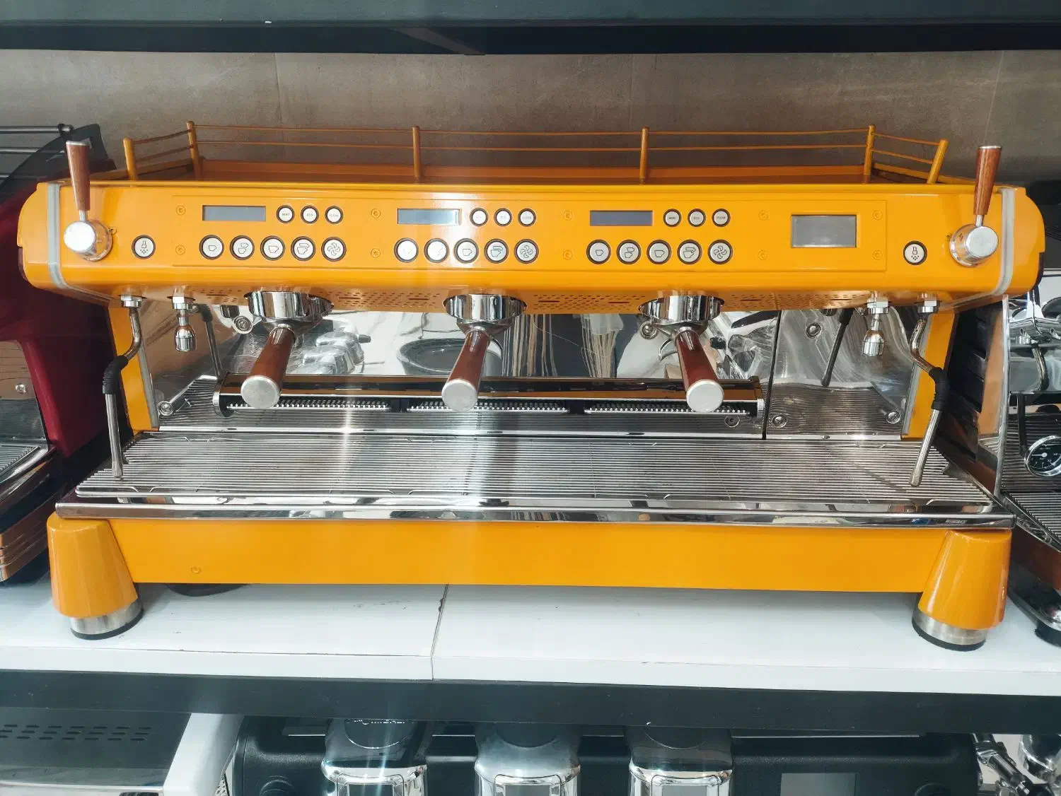 اسپرسوساز وی بی ام|کافیشاپ و رستوران|عسلویه, |دیوار