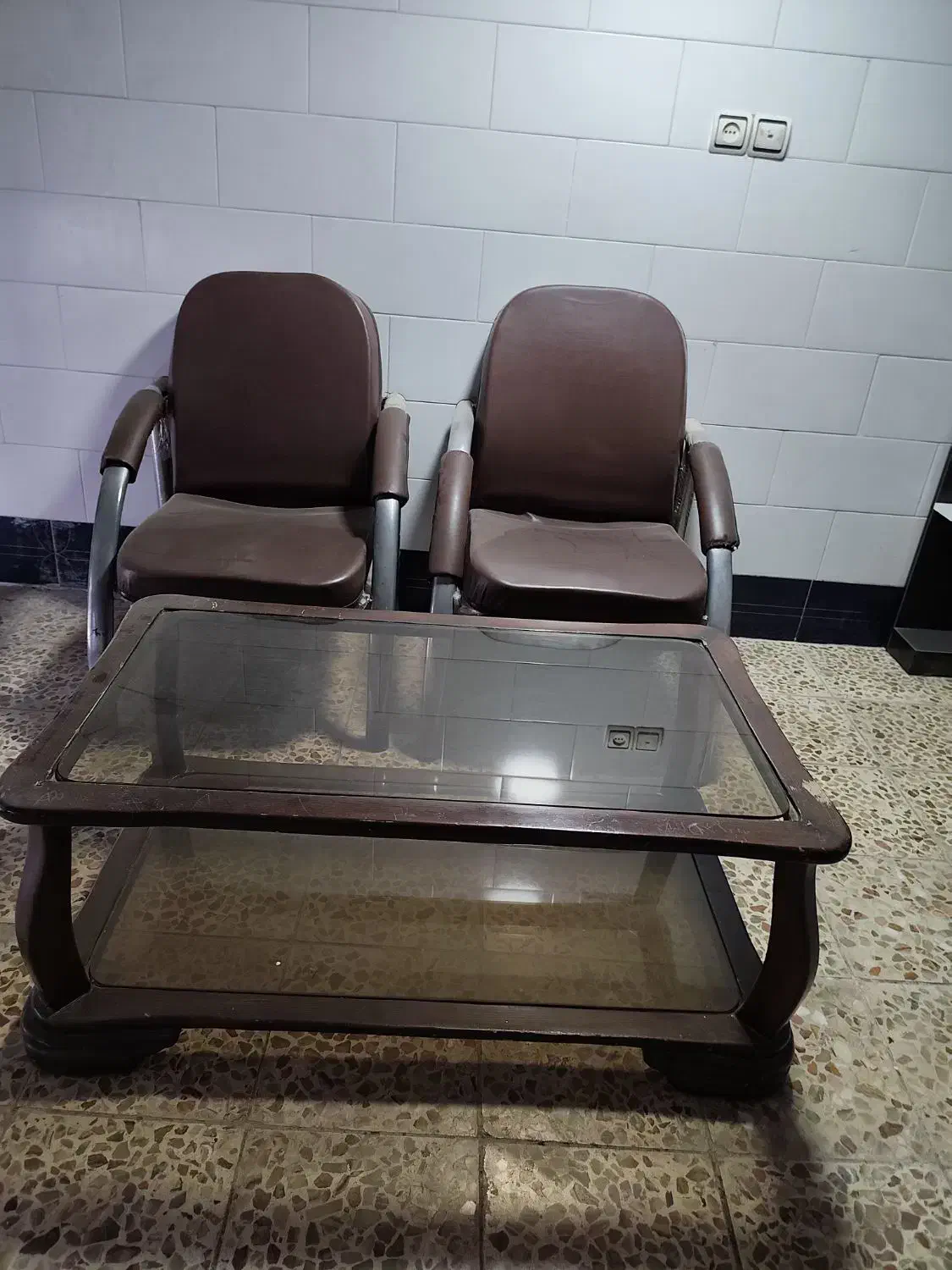 دو عدد صندلی اداری و میز جلو مبلی|مبلمان اداری|دزفول, |دیوار