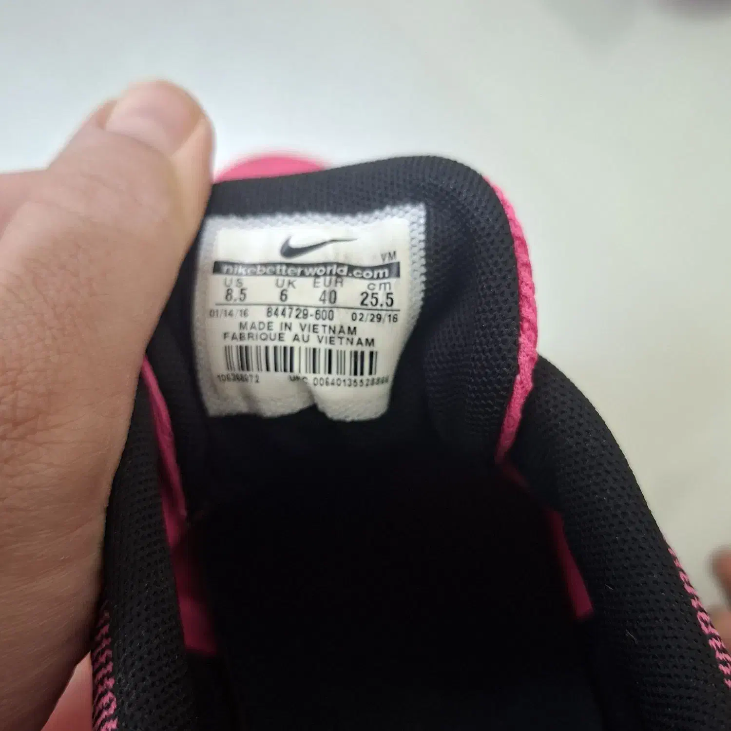 کفش نایک اصل درحدخیلی نو|کیف، کفش، کمربند|شیراز, زند|دیوار