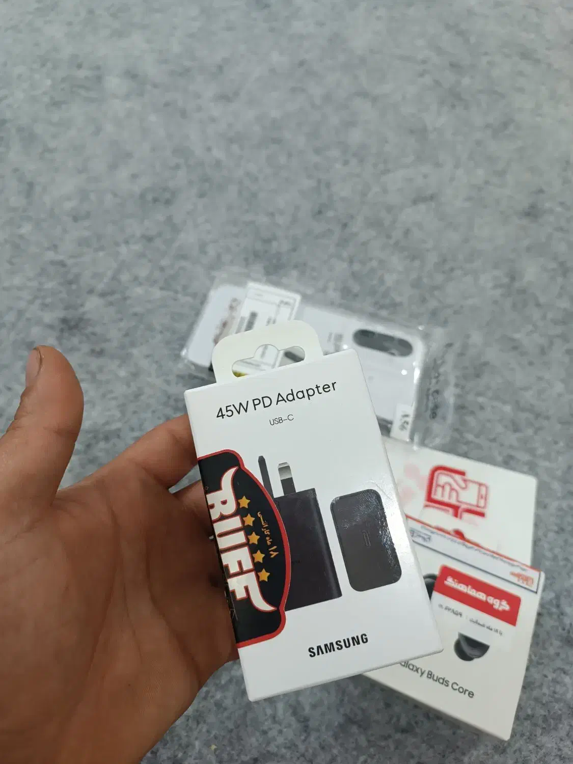 ایرپاد سامسونگ اصلی+شارژر۴۵اصلی|لوازم جانبی موبایل و تبلت|قم, زنبیل آباد|دیوار