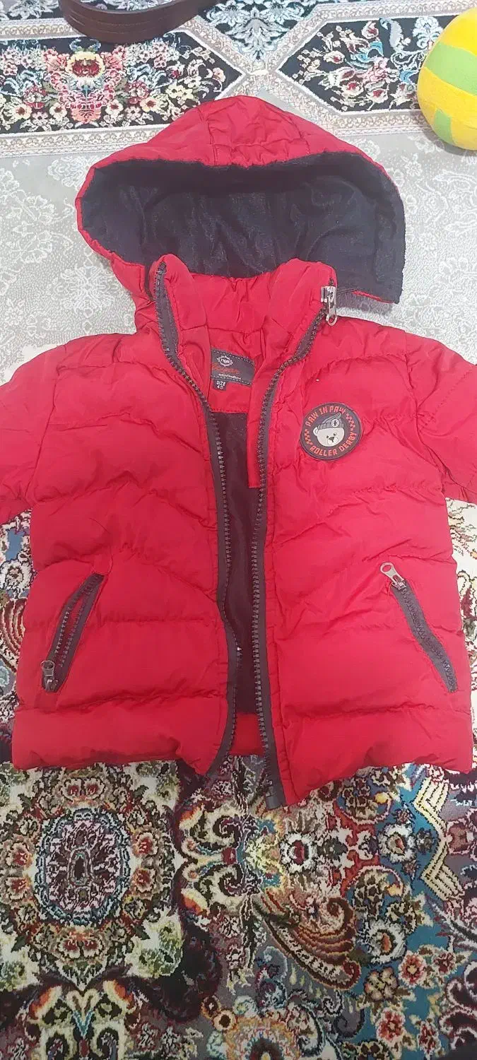 لباس بچه تمیز وشیک|کفش و لباس بچه|چهارباغ, |دیوار