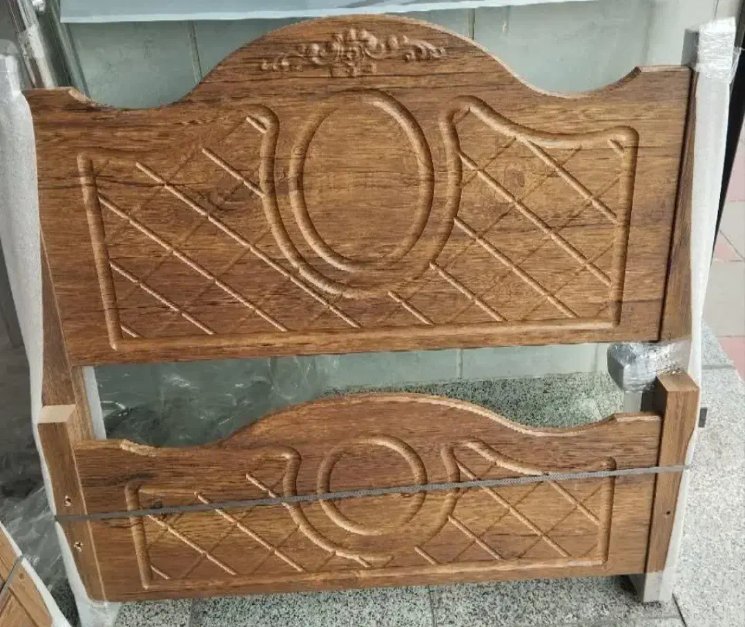 فرش تخت زنجیرچرخ|فرش|ری, ولی آباد|دیوار