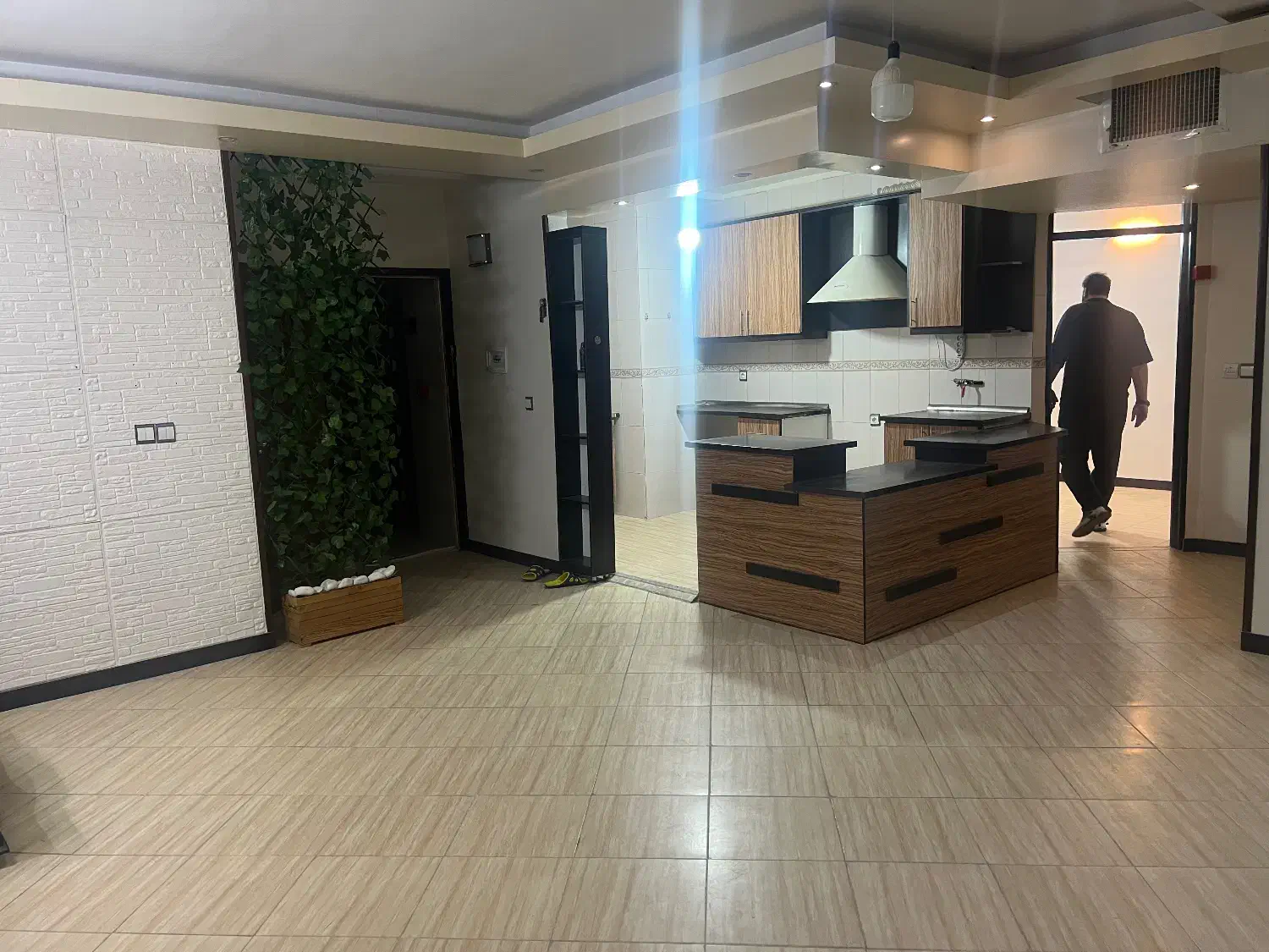 اپارتمان فول امکانات دو خواب در مخابرات ۸ واحده|فروش آپارتمان|شاهینشهر, شهرک مطهری|دیوار