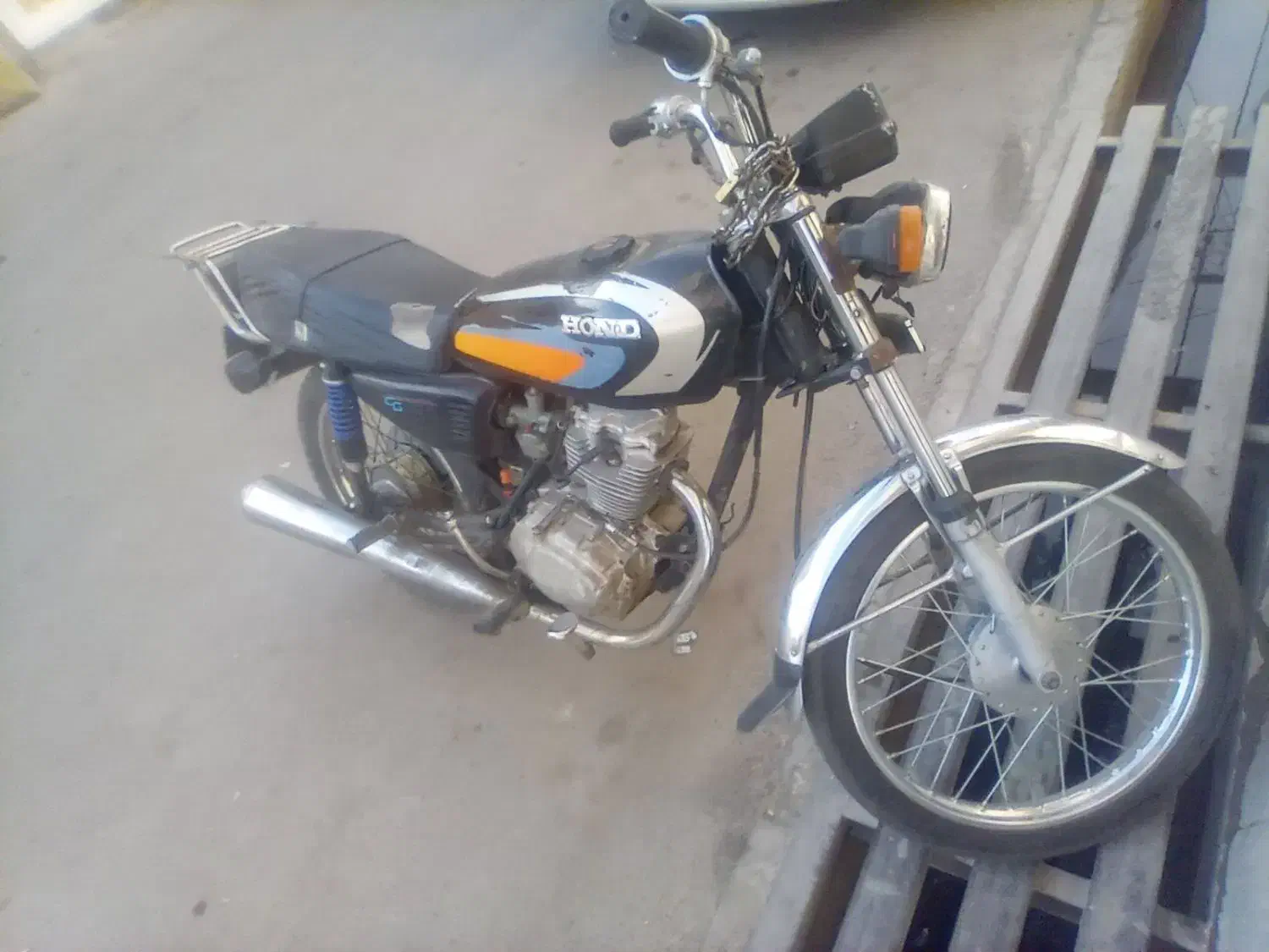 هندا ۱۲۵مزایده پلاک قدیم|موتورسیکلت|رباطکریم, شترخوار|دیوار