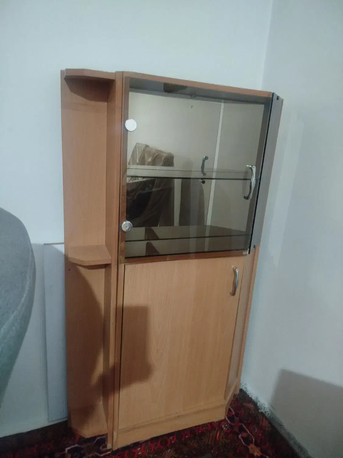 کمد|کتابخانه، شلف، قفسه‌های دیواری|میانه, |دیوار