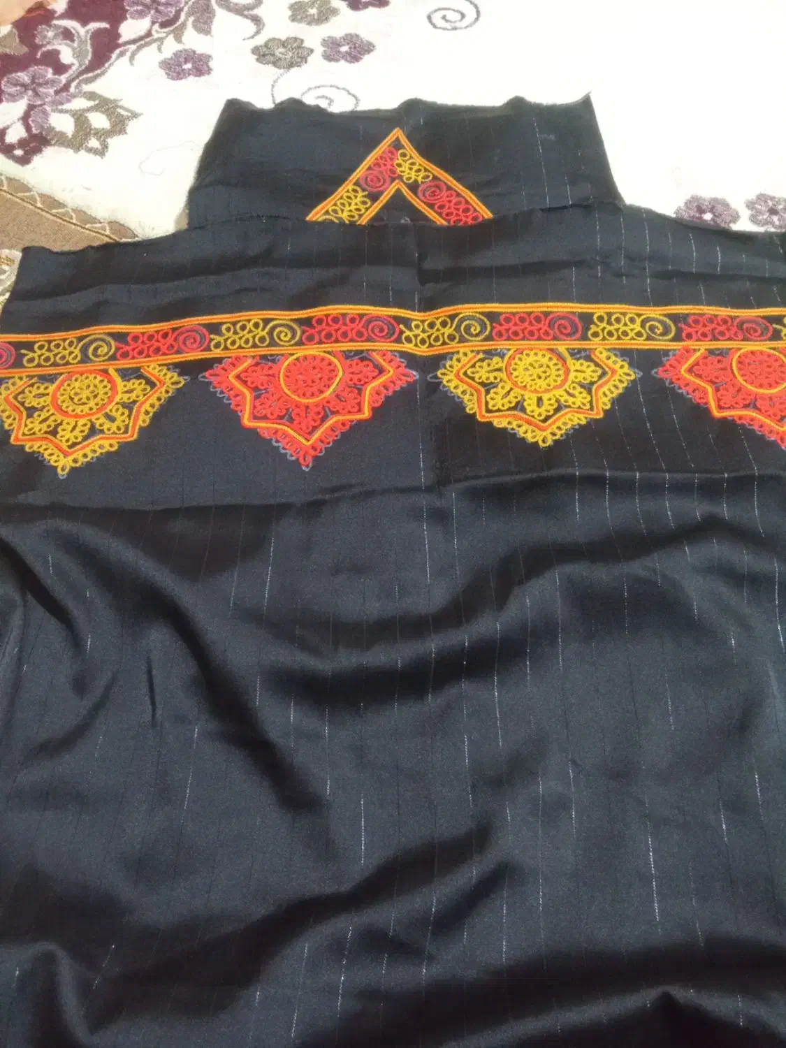 لباس|لباس|هیدوچ, |دیوار