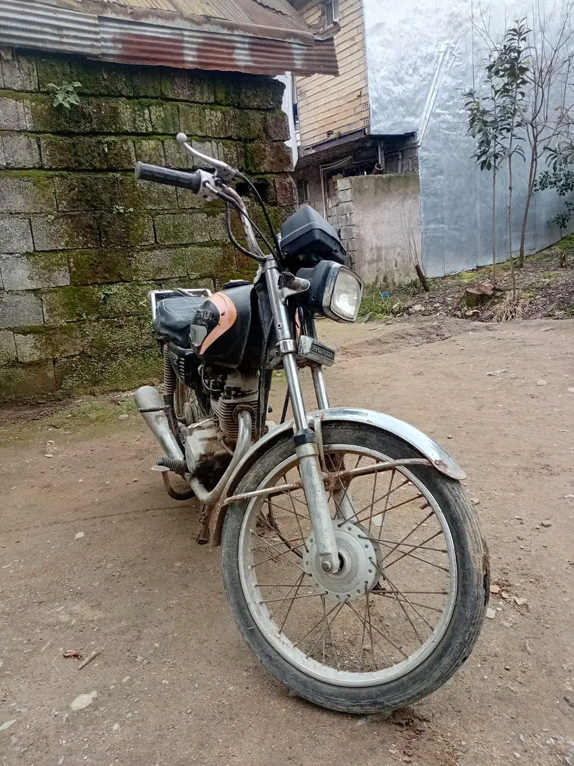 یک دستگاه موتور سیکلت مدل ۸۲ مزایده|موتورسیکلت|لنگرود, |دیوار